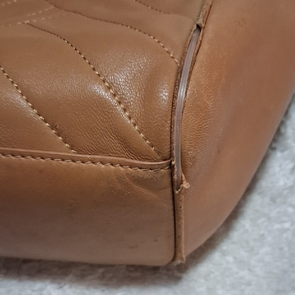 Tory Burch Quilted Tote - Picture 13 of 16